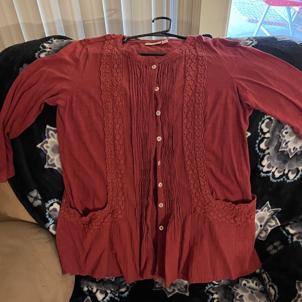 LOGO by Lori Goldstein size Small top